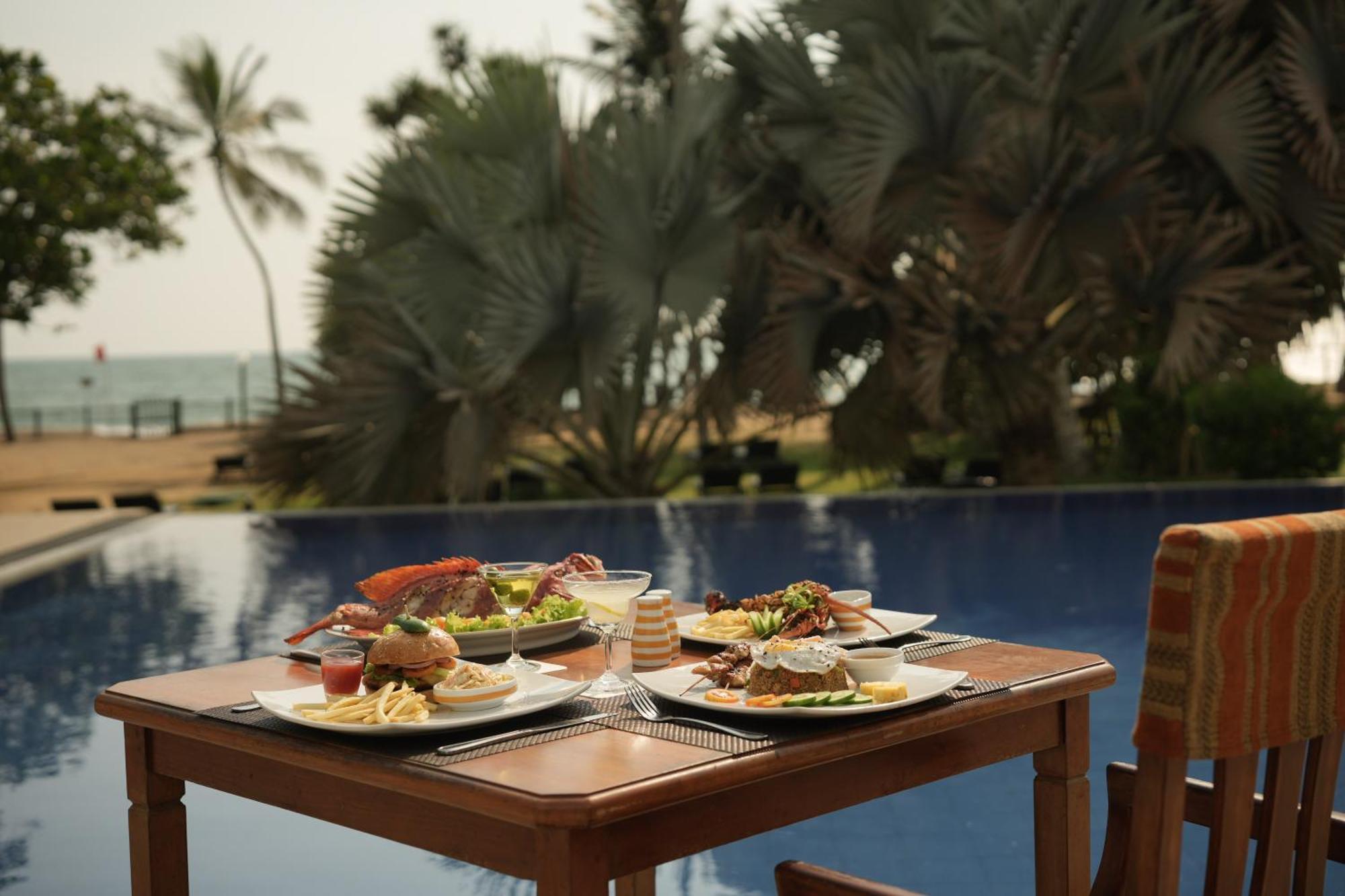 Hibiscus Beach Hotel & Villas Καλουτάρα Εξωτερικό φωτογραφία